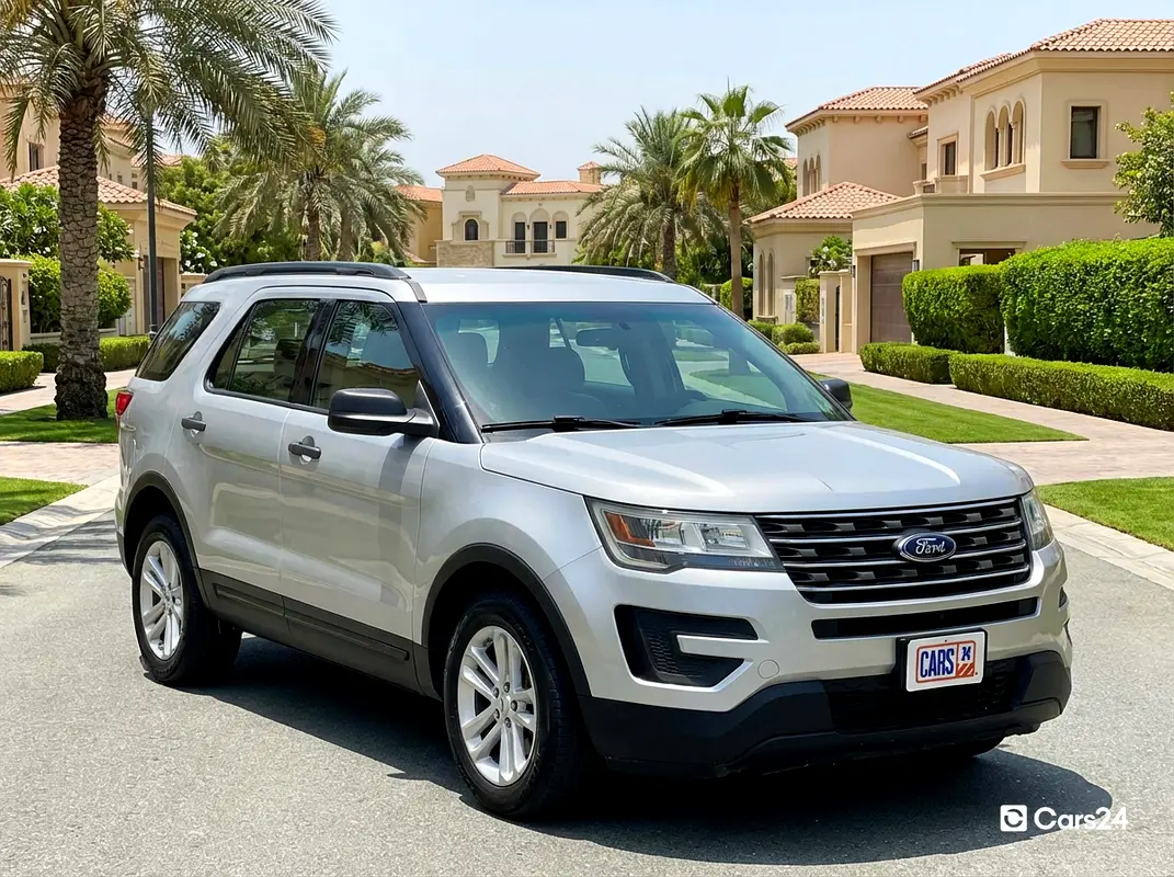 Ford Explorer 2017 — photo 1 of 13