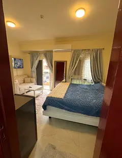 Luxury and neat master room to rent for solo only