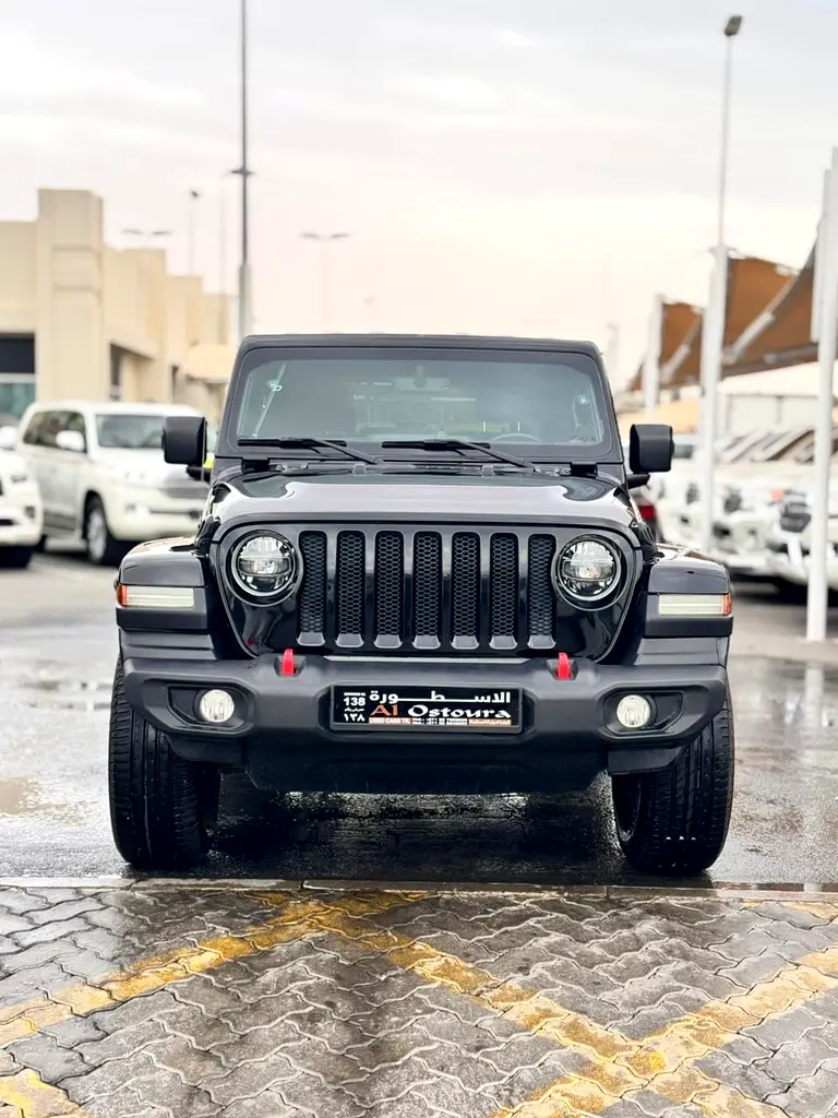 Jeep Wrangler 2018 — photo 1 of 8