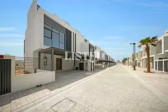 Hottest Price | 2 Bed Corner Unit | Great Location