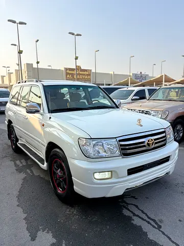 Toyota Land Cruiser Station V6 GXR Full option Model 2006 - GCC Specs - 209,000 km