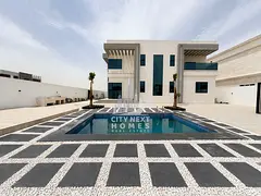 Modern design | 5 Bedrooms| Swimming Pool| 2kitchn