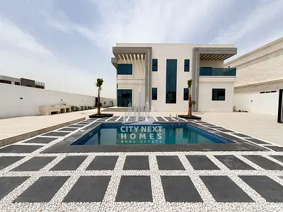 Modern design | 5 Bedrooms| Swimming Pool| 2kitchn