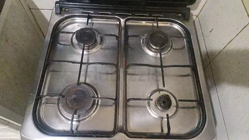 Used 4-Burner Gas Stove / Cooker — Working Condition