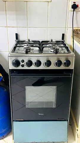 Cooking range with grilling option