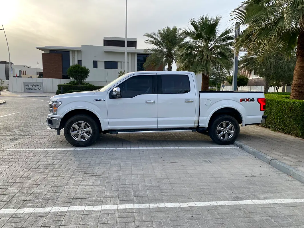 Ford F-150 2019 — photo 1 of 19