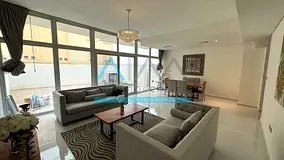Bright &amp; Amazing Layout | Vacant within 2 Months | Prime Location