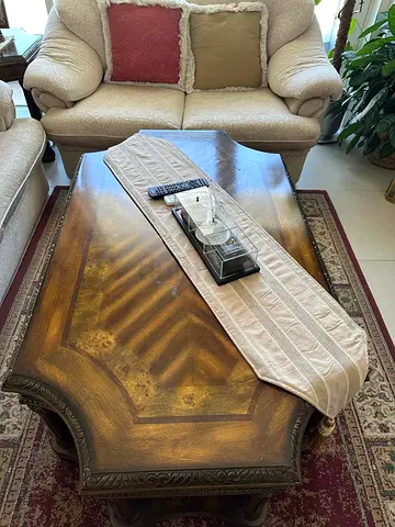 Solid Wood Coffee Table with Carpet