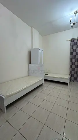 Executive Female Bedspace Available - Spain Cluster, International City
