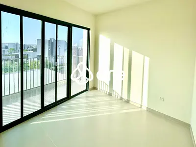 Corner Villa | Single Row | Prime Location