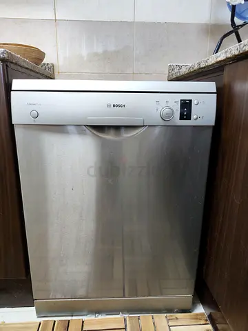 Bosch freestanding stainless steel dishwasher - good condition