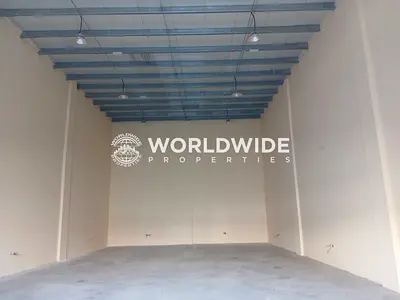 فرصة ذهبية مستودع على الطريق الرئيسي || طريق رئيسي مزدوج الطابق الأرضي، المساحة الإجمالية: 2200 قدم مربع || الإيجار بالدرهم الإماراتي 97,000/-