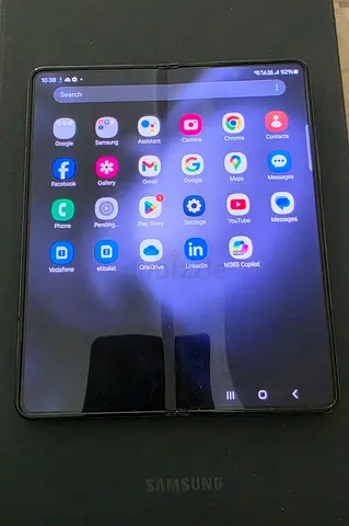 SAMSUNG Galaxy Z Fold 5 Dual SIM Phantom Black 12GB RAM 256GB 5G - Middle East Version