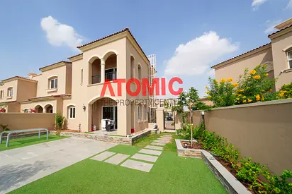 SINGLE ROW | OPPOSITE TO POOL |READ TO MOVE