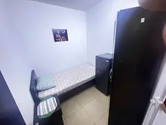 سكن بارتشن للايجار بنات فقط - في الممزر -دبي  مقابل بجوار ابراج الممزر - شقة جديدة وفرش جديد