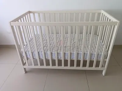 White Wooden Baby Crib with Mattress - Good Condition