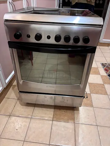 Gas oven ( 4 burners)