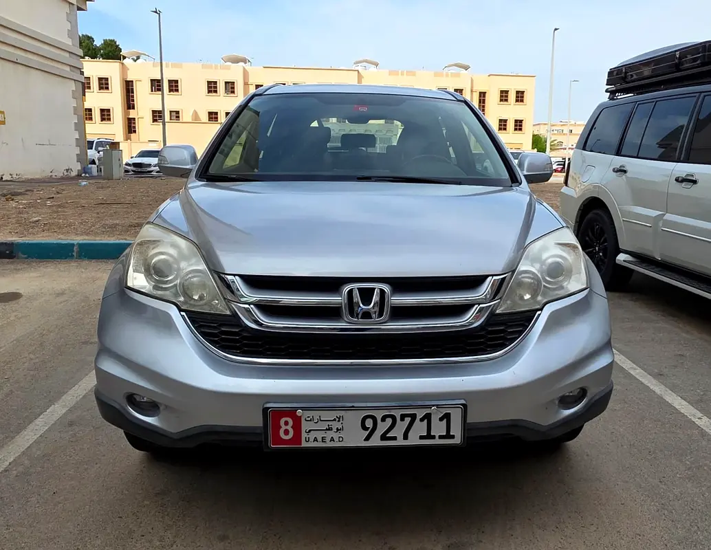 Honda CR-V 2011 — photo 1 of 7