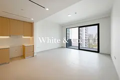 Flexible Cheques | Spacious | Pool View