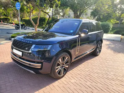 Range Rover HSE 5.0L V8 500HP HSE GCC | Low km | Under Warranty until 150 000km