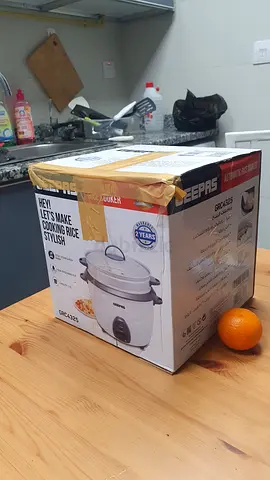 Rice cooker GEEPAS with box