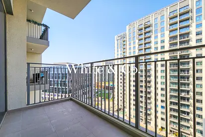 TOP FLOOR | AMAZING VIEW | 6 CHEQUES WELCOME