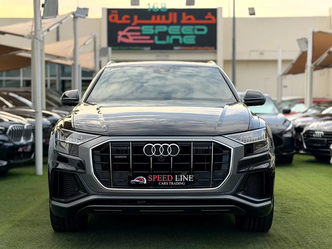 Audi Q8 2021 — photo 1 of 20