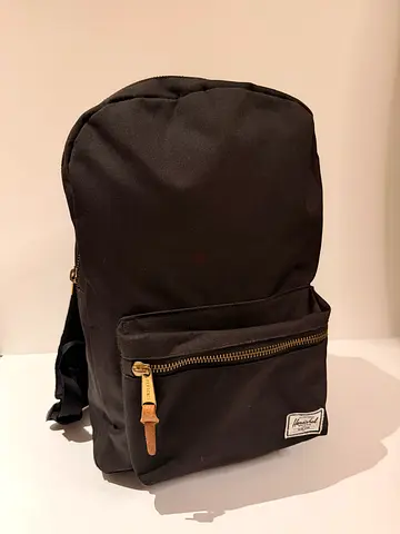 Black Herschel Everyday Backpack - Compact, Clean Design