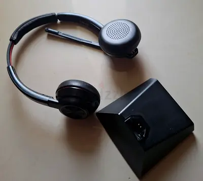 Plantronics Poly Savi 8220 UC DECT Wireless Headset System