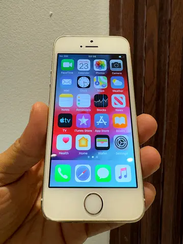 Apple I phone 5S Excellent condition