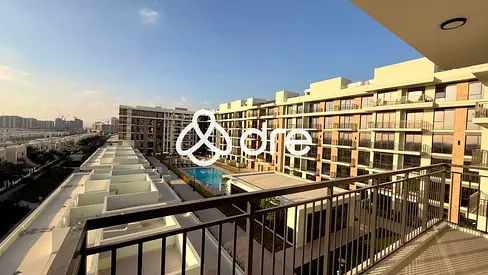 Top Floor | Corner Unit | Pool View