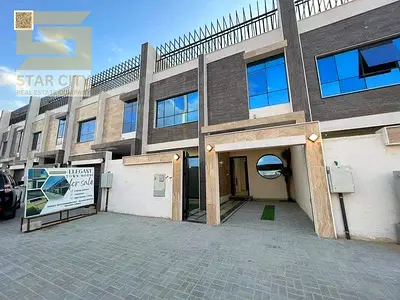 فرصة مميزة للإيجار فيلا تاون هاوس مفروشة بالكامل في منطقة الزاهية بعجمان بتصميم عصري ومساحات واسعة مع مسبح