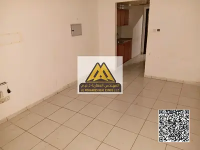 يقع الاستوديو في منطقة النعيمية 2 بموقع راقٍ وقريب من جميع الخدمات الأساسية مثل الأسواق والمواصلات والمطاعم مما يوفر حياة مريحة وسهلة