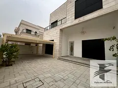 Modern Finishing | 5BR Spacious Villa | 2 Majlis
