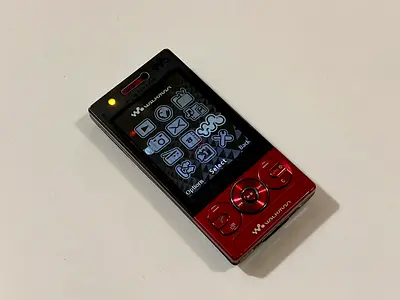 Sony Ericsson W705