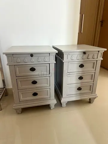 Pair of elegant chabby chic solid wooden bedside tables / nightstands