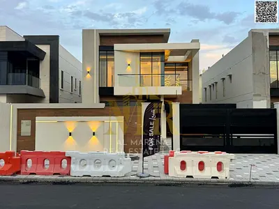 For sale: Modern villa with central air conditioning, large land and building area, including electricity, water, and air conditioning fees.