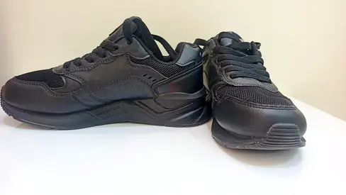SNEAKER BLACK LEE COOPER, FOR SALE LIKE NEW CONDITION