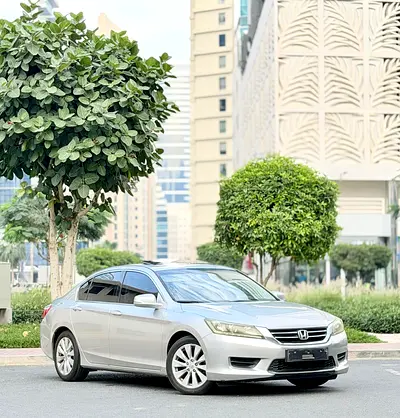 Honda Accord i-VTEC 2014 GCC Specs - Well Maintained