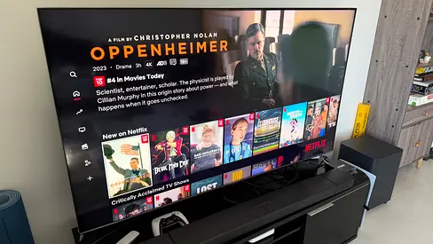 65-inch  samsung q 70 t  Smart LED TV - ver Good Condition made for gaming