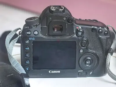 Canon EOS 5D MARK III Body (used) - Good Working Condition