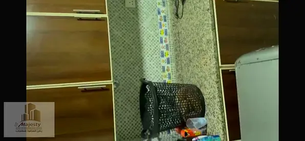 للايجار شقة في امارة الشارقة تحديدا في منطقة البوطينه