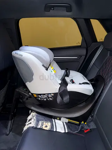 Maxi Cosi child seat