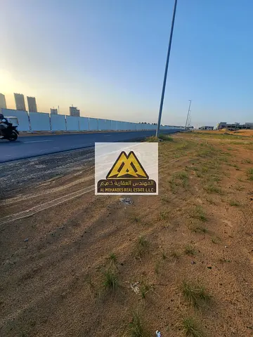 أرض تجارية G+M للبيع في الحليو 2 عجمان | على شارع رئيسي | 3014 قدم | موقع استراتيجي | فرصة استثمارية