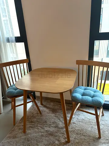 Study table /kitchen table