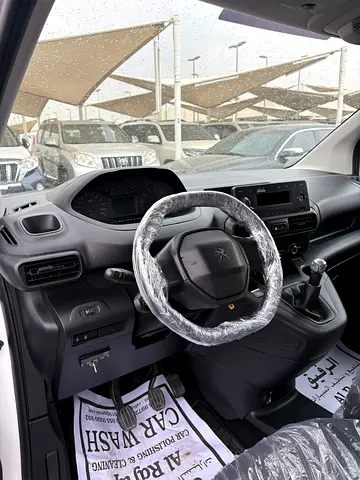 Peugeot Partner Van Short Body, миниатюра 7