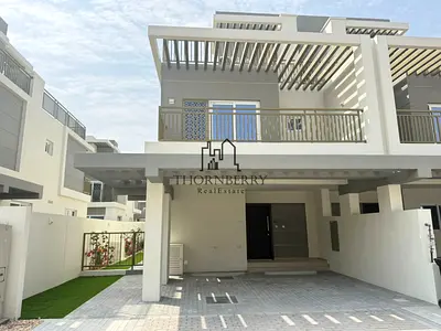 Mid-Corner Unit | Closed kitchen | Close to Park