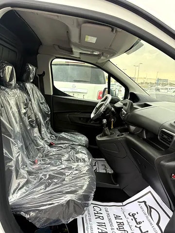 Peugeot Partner Van Short Body, миниатюра 13
