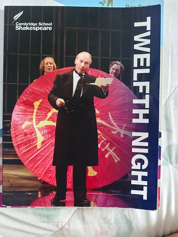 Twelfth Night (Cambridge School Shakespeare edition)