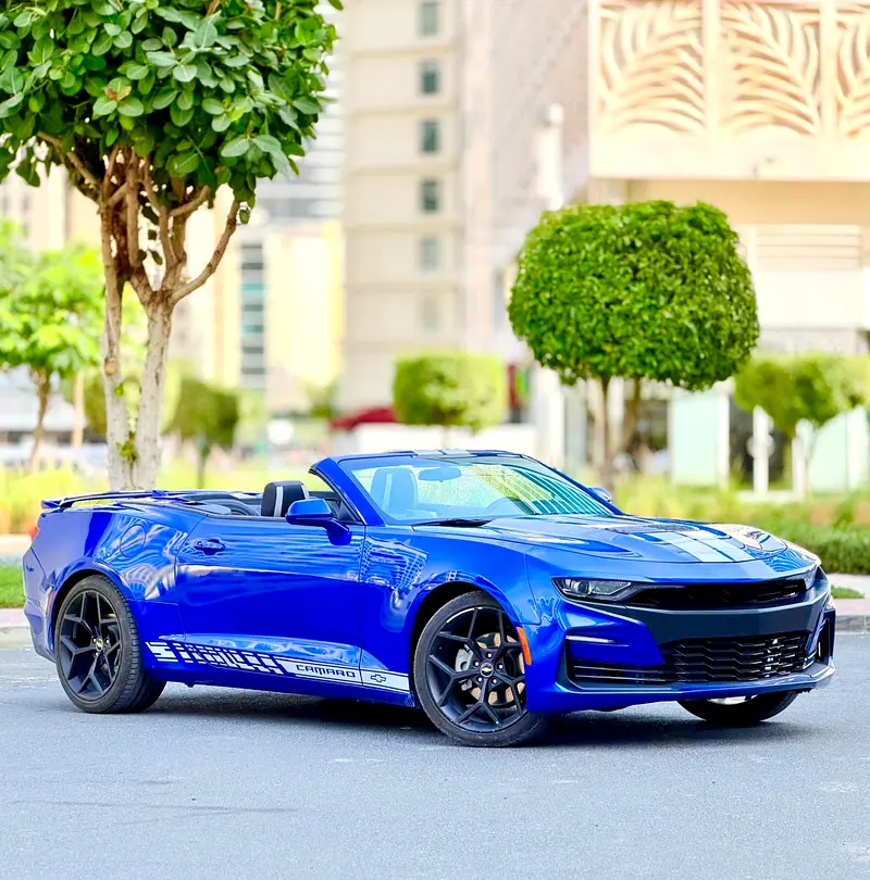 Chevrolet Camaro 2021 — photo 1 of 16
